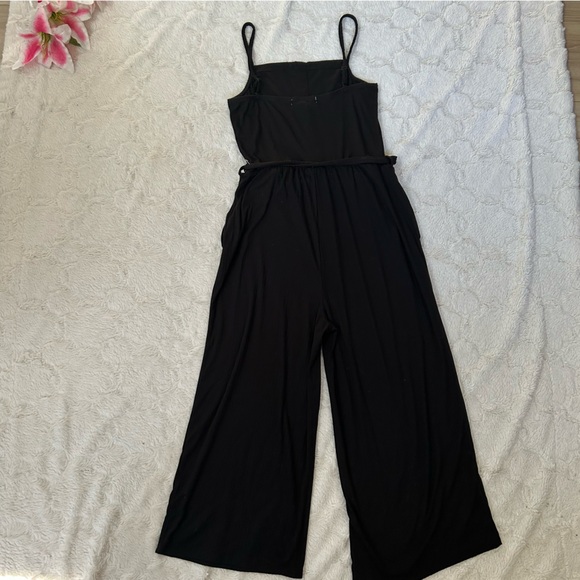 Eye Candy - Black Wide Leg Ribbed Fabric Button Detail Jumper Jumpsuit - Medium - Picture 2 of 12